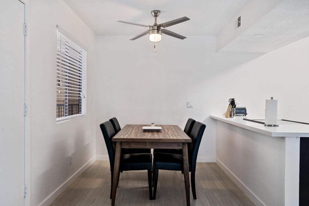 Newly Renovated 2Br Apartment W Pool By Stay Gia 피닉스 외부 사진
